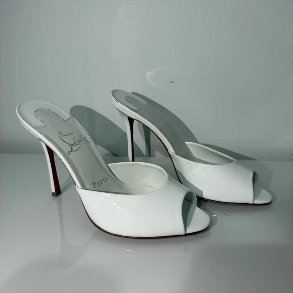 Christian Louboutin Me Dolly Patent Leather Mules - Picture 5 of 10